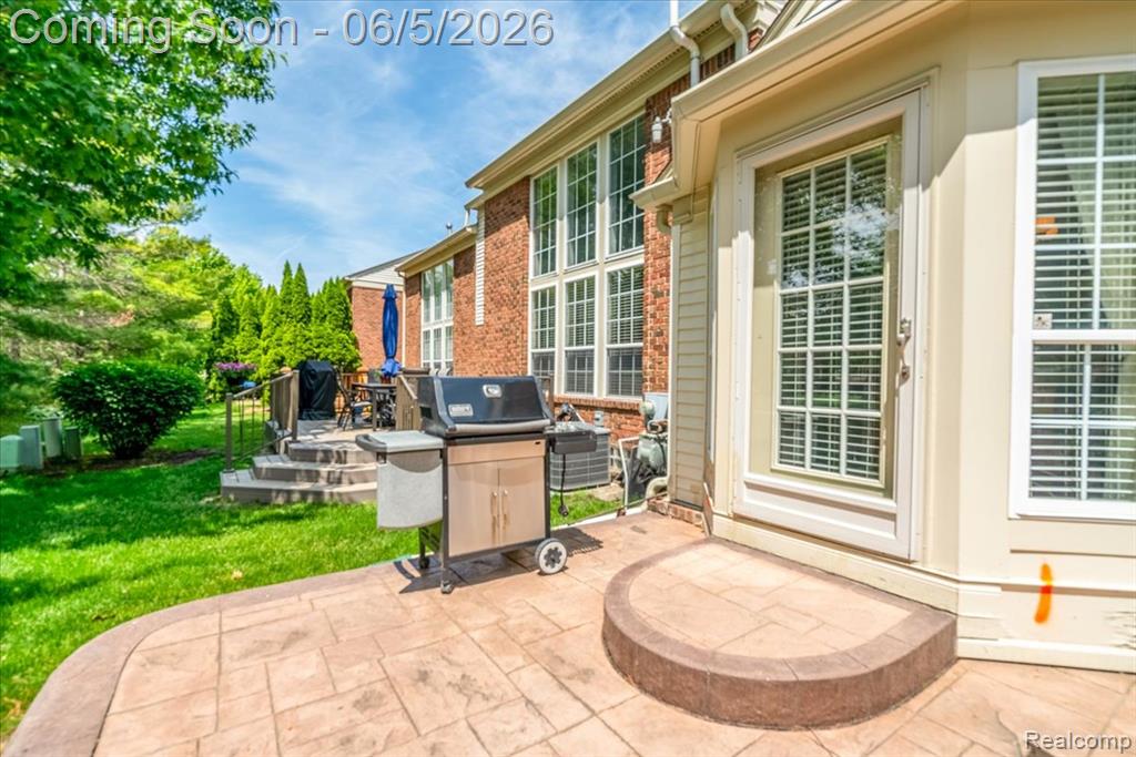 49105 Hawksburry Road Canton, MI 48188 - Photo 45 of 51