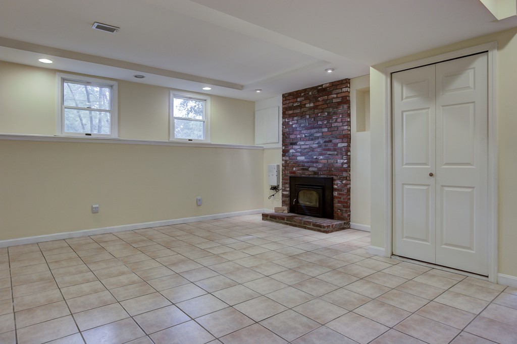7 John Robinson Road Hudson, MA 01749 - Photo 22 of 22 Gallery Image 22