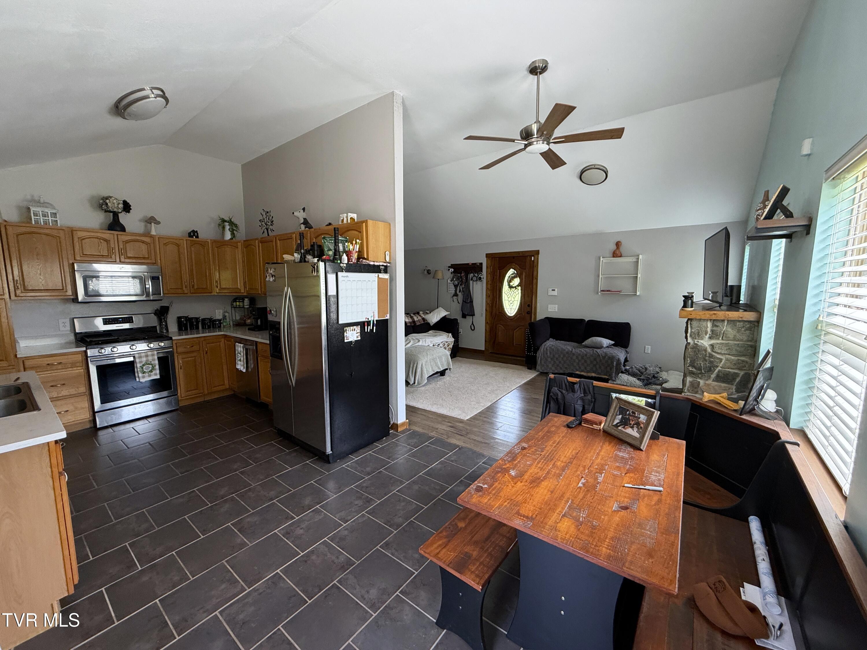 3205 Topper Road Hartford, TN 37753 - Photo 12 of 33 10
