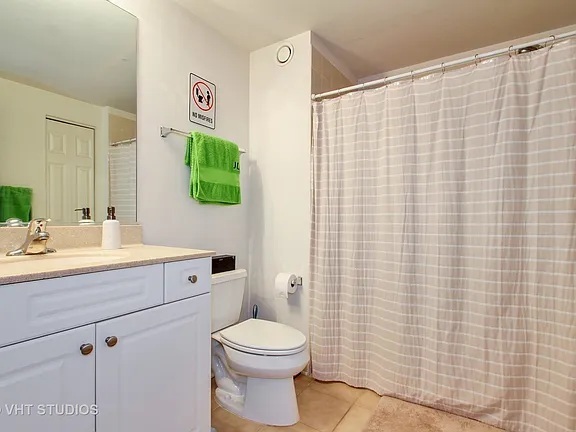 807 Davis Street, Unit 903 Evanston, IL 60201 - Photo 6 of 16