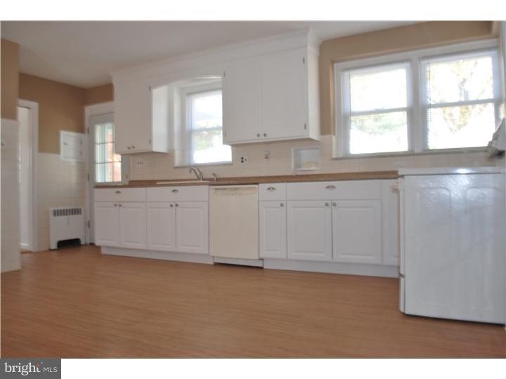 855 Southampton Road Philadelphia, PA 19116 - Photo 7 of 18 Kitchen