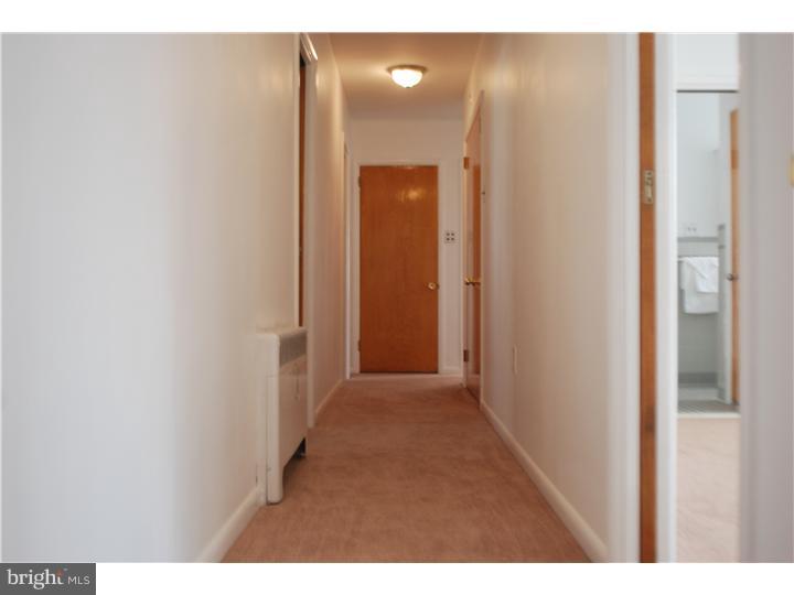 855 Southampton Road Philadelphia, PA 19116 - Photo 10 of 18 Hallway