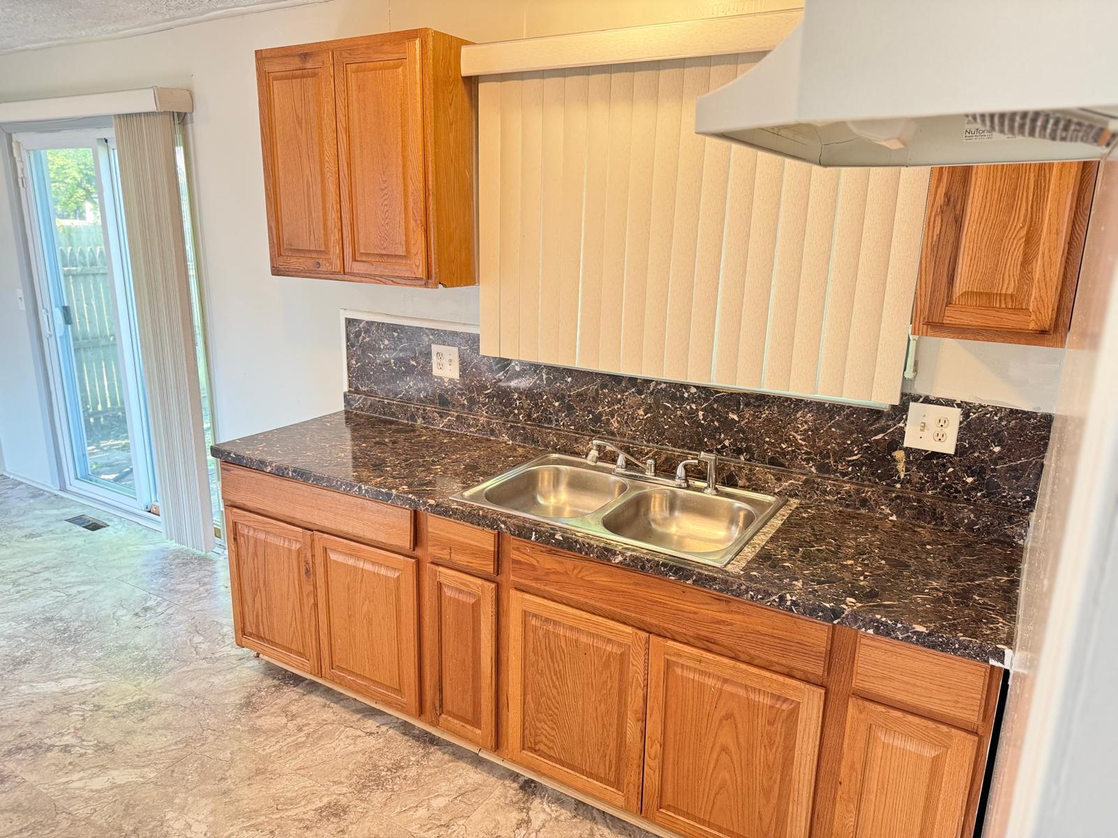 15876 Ridgebrook Path Romulus, MI 48174 - Photo 14 of 30 1000149425