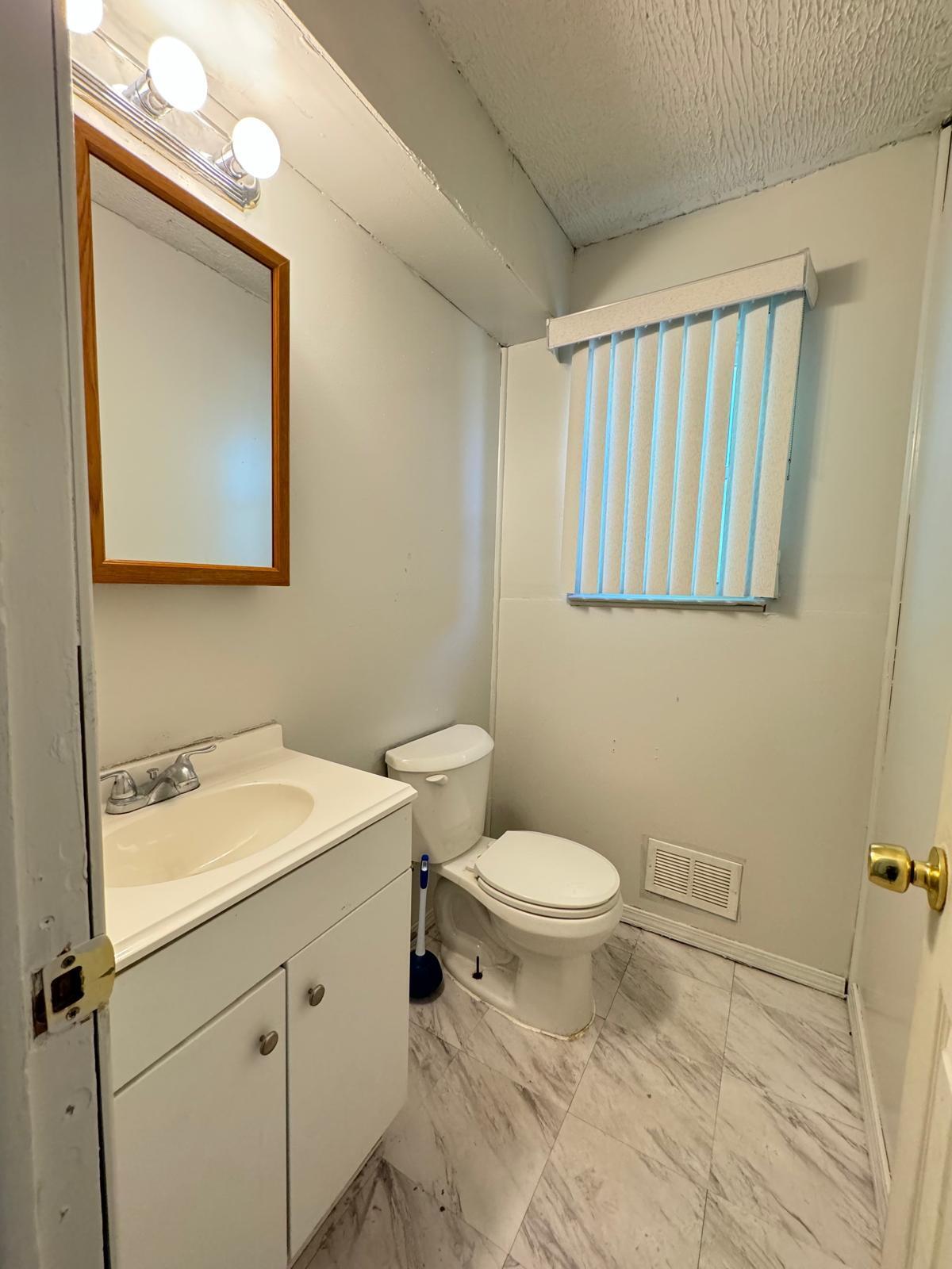 15876 Ridgebrook Path Romulus, MI 48174 - Photo 16 of 30 1000149419