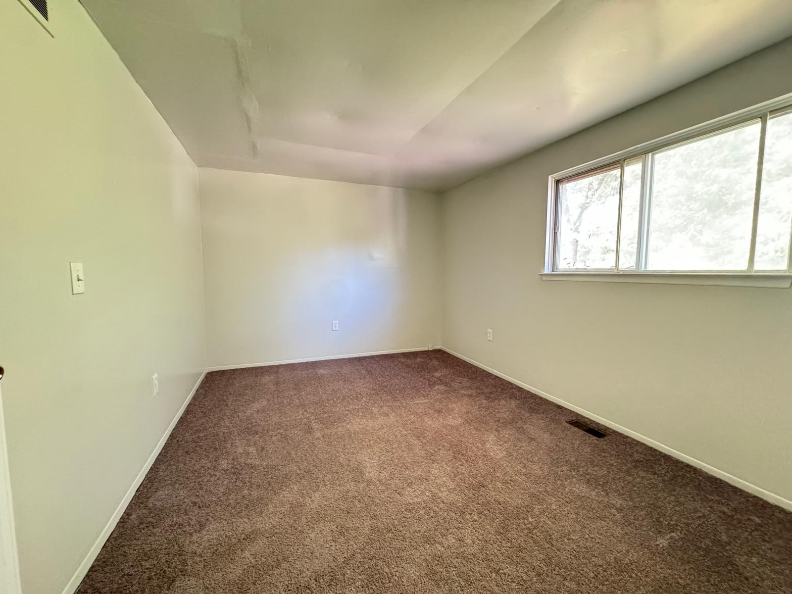 15876 Ridgebrook Path Romulus, MI 48174 - Photo 22 of 30 1000149404