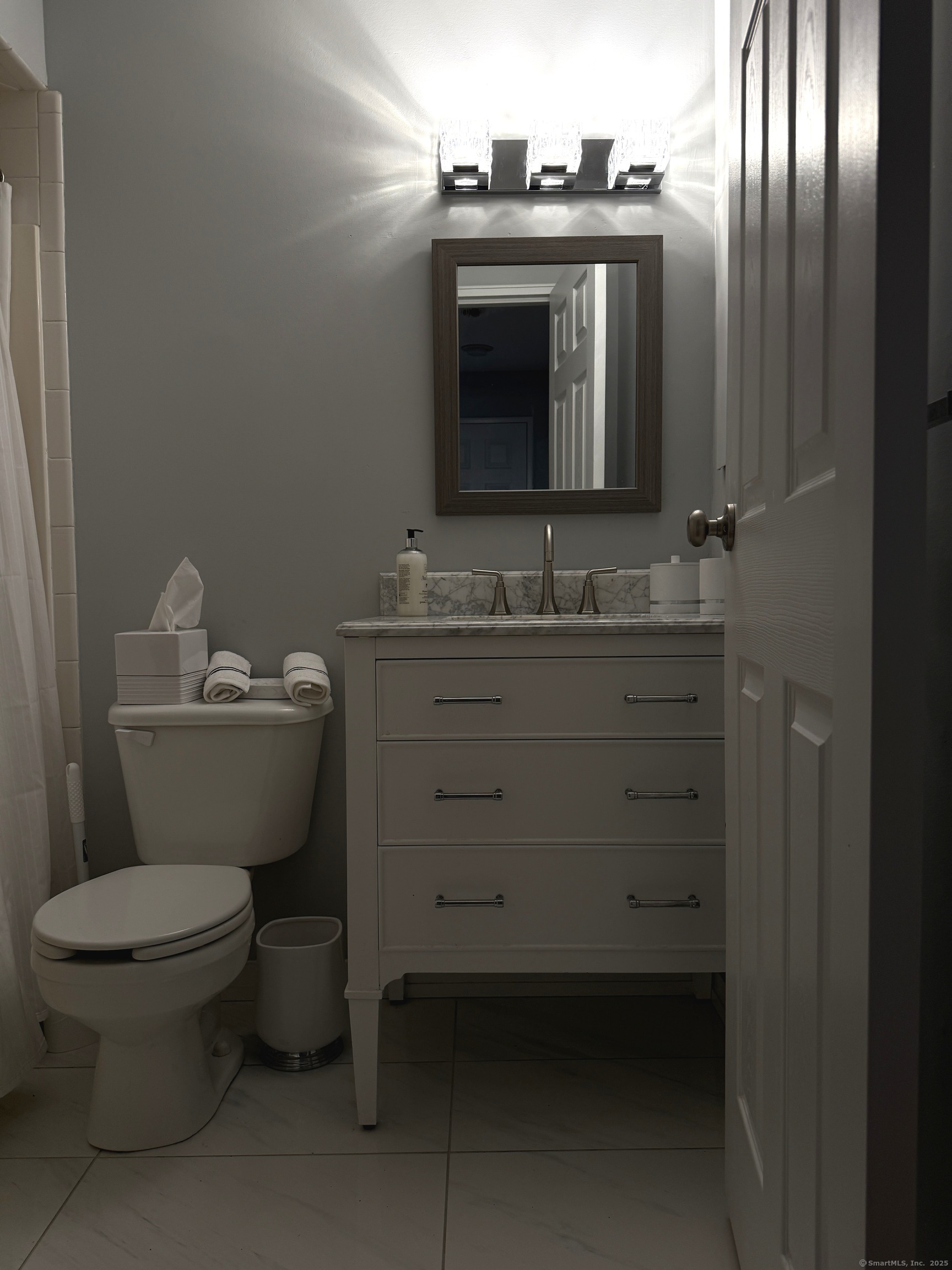 13 Hills Lane, Unit 13 Westport, CT 06880 - Photo 17 of 32