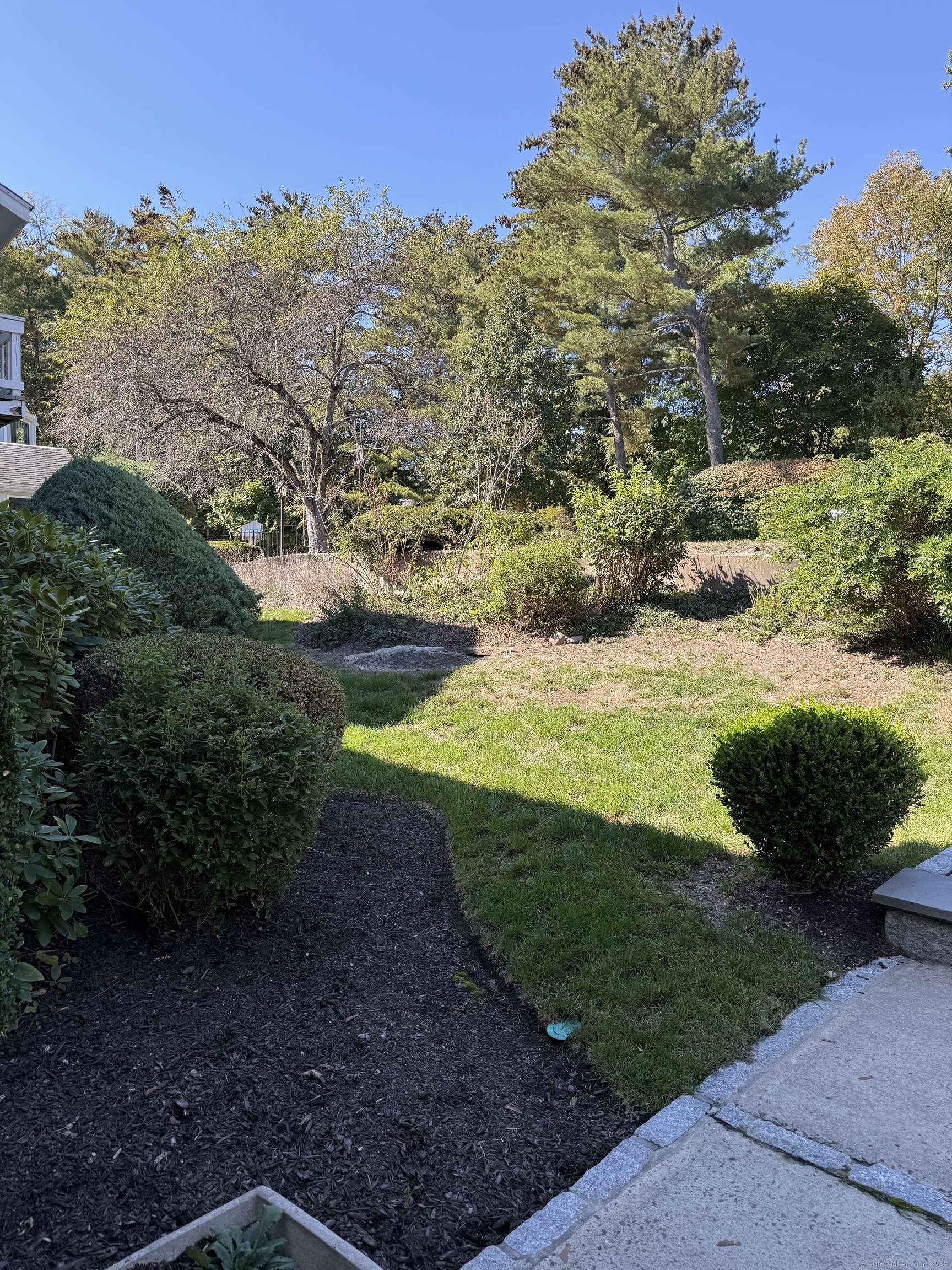 13 Hills Lane, Unit 13 Westport, CT 06880 - Photo 24 of 32