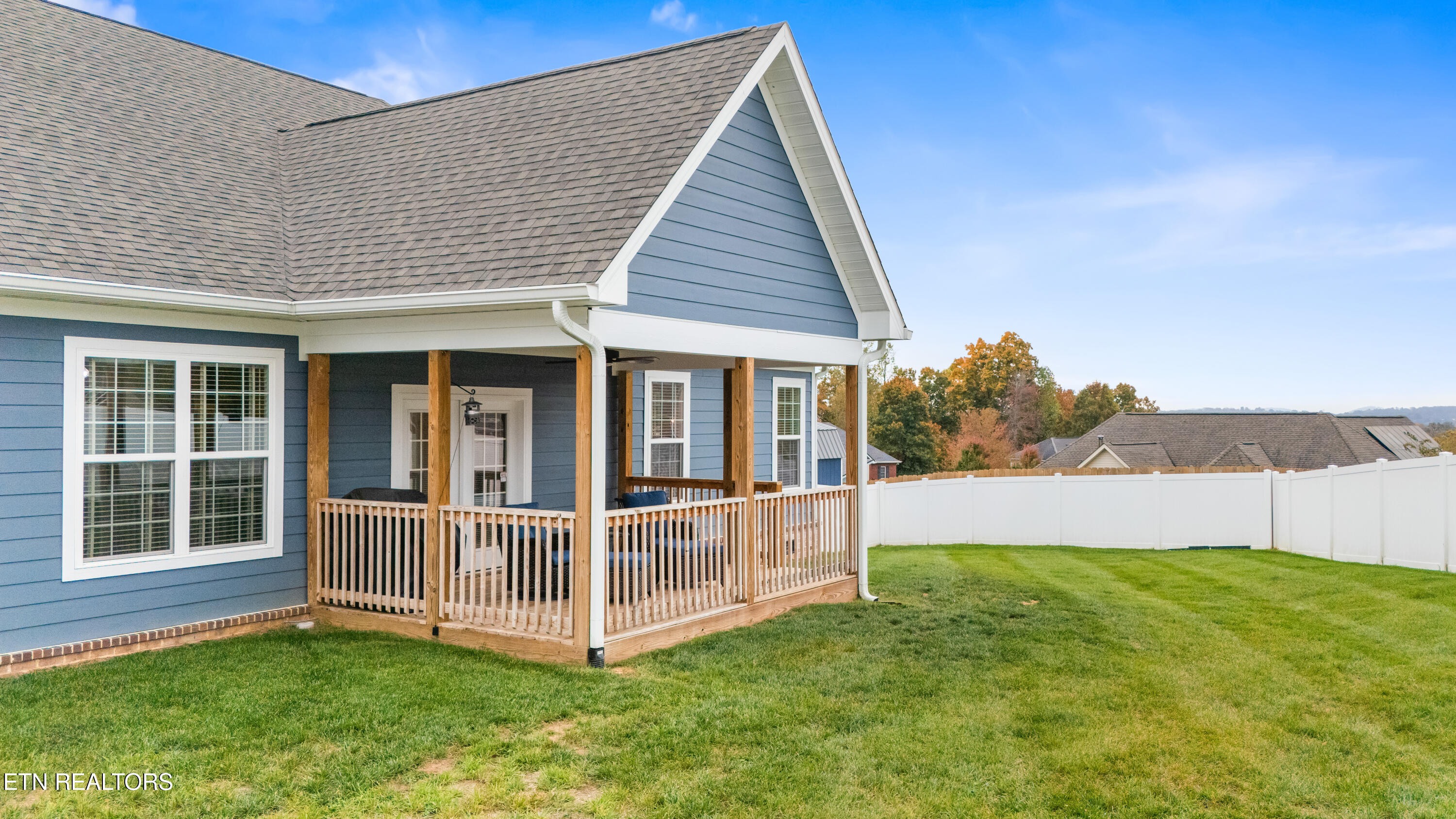 8213 Campbells Point Road Corryton, TN 37721 - Photo 22 of 24 8213 Campbells Pt