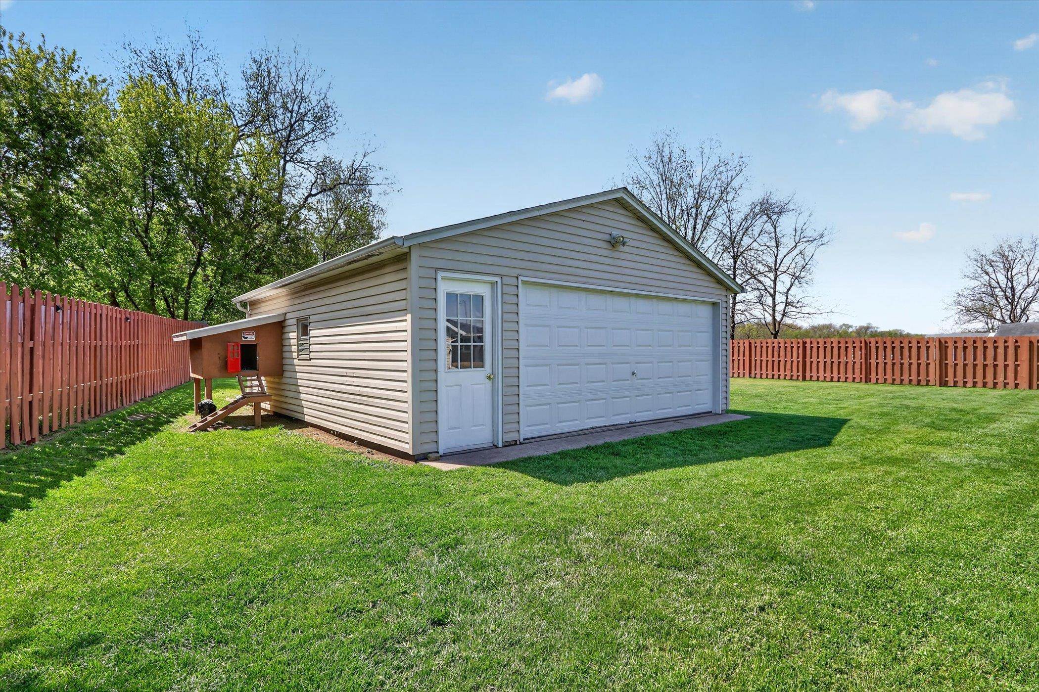 5138 East County Road South Beloit, WI 53511 - Photo 54 of 73