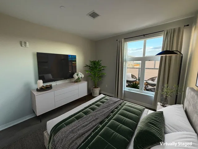 $725,000 | 18 Artisan Drive, Unit 214, Salem, NH 03079