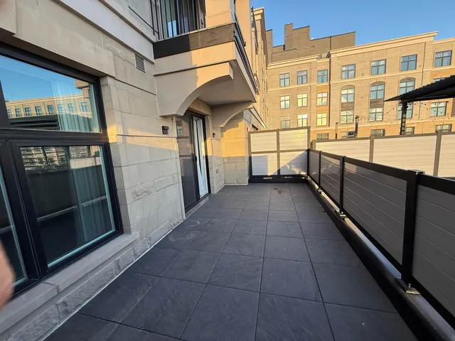 $725,000 | 18 Artisan Drive, Unit 214, Salem, NH 03079