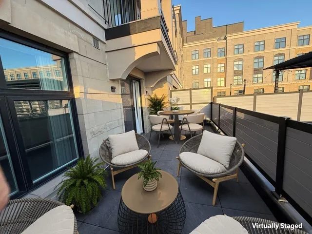 $725,000 | 18 Artisan Drive, Unit 214, Salem, NH 03079