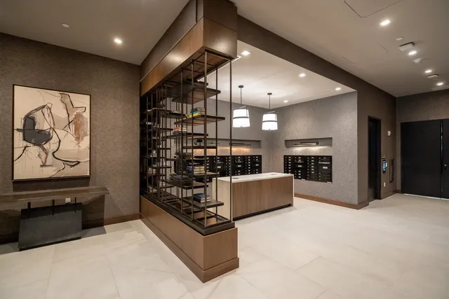 $725,000 | 18 Artisan Drive, Unit 214, Salem, NH 03079