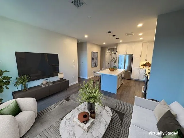 $725,000 | 18 Artisan Drive, Unit 214, Salem, NH 03079