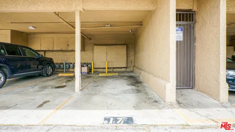 $439,000 | 20234 Cohasset Street, Unit 11, Winnetka, CA 91306
