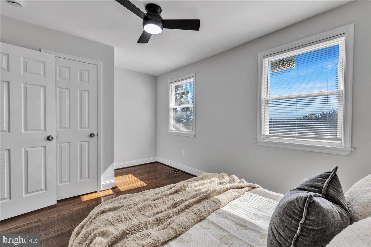 3908 Rokeby Road Baltimore, MD 21229 - Photo 13 of 28 a bedroom with bed and window
