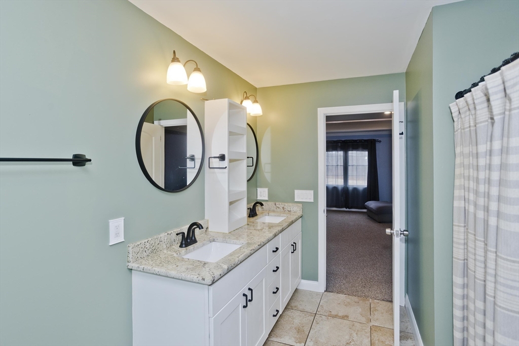 48 Mountain Avenue West Springfield, MA 01089 - Photo 29 of 39