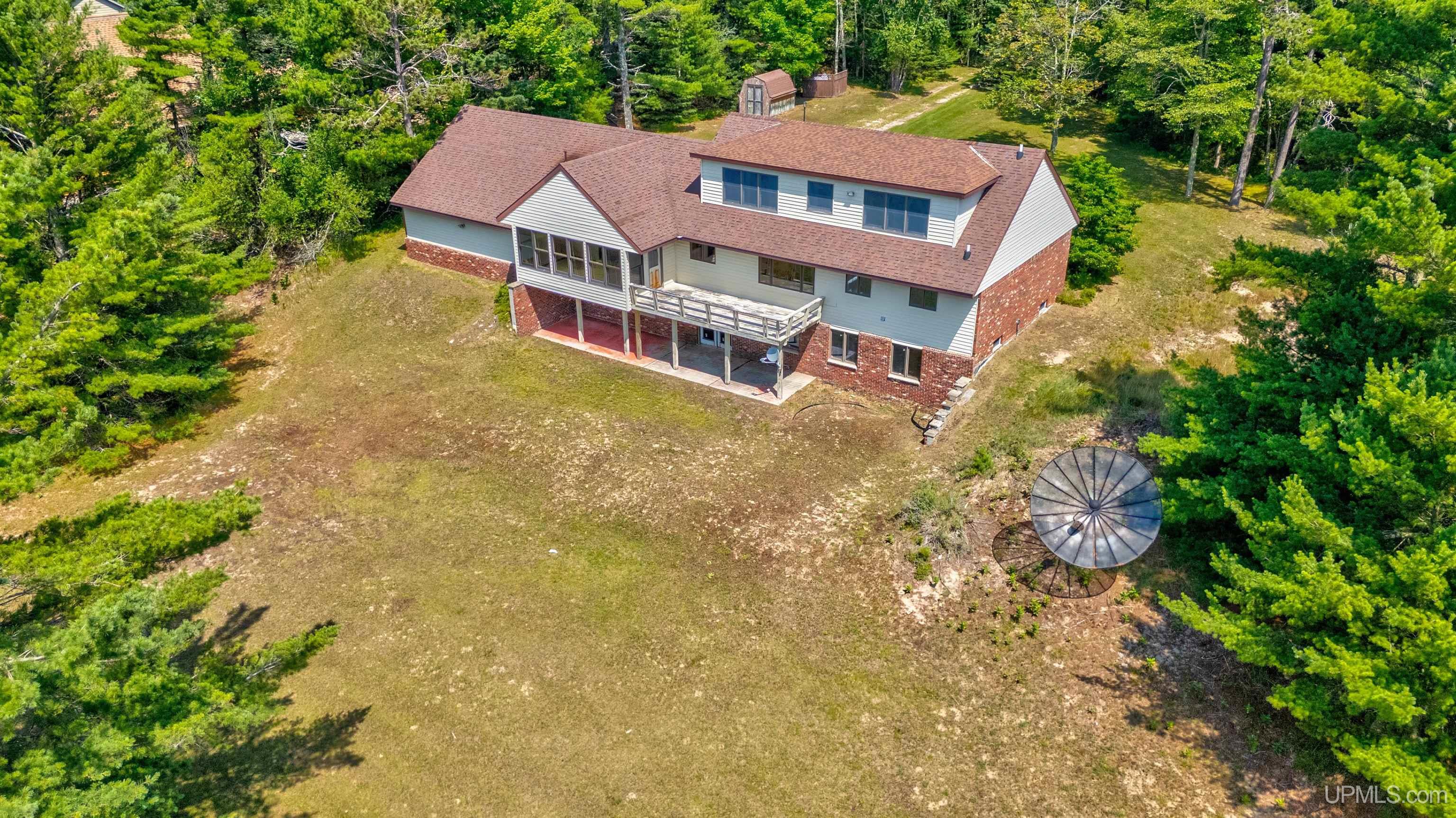 3185 Michigan Shores Road Gulliver, MI 49840 - Photo 7 of 70 Gallery Image 7