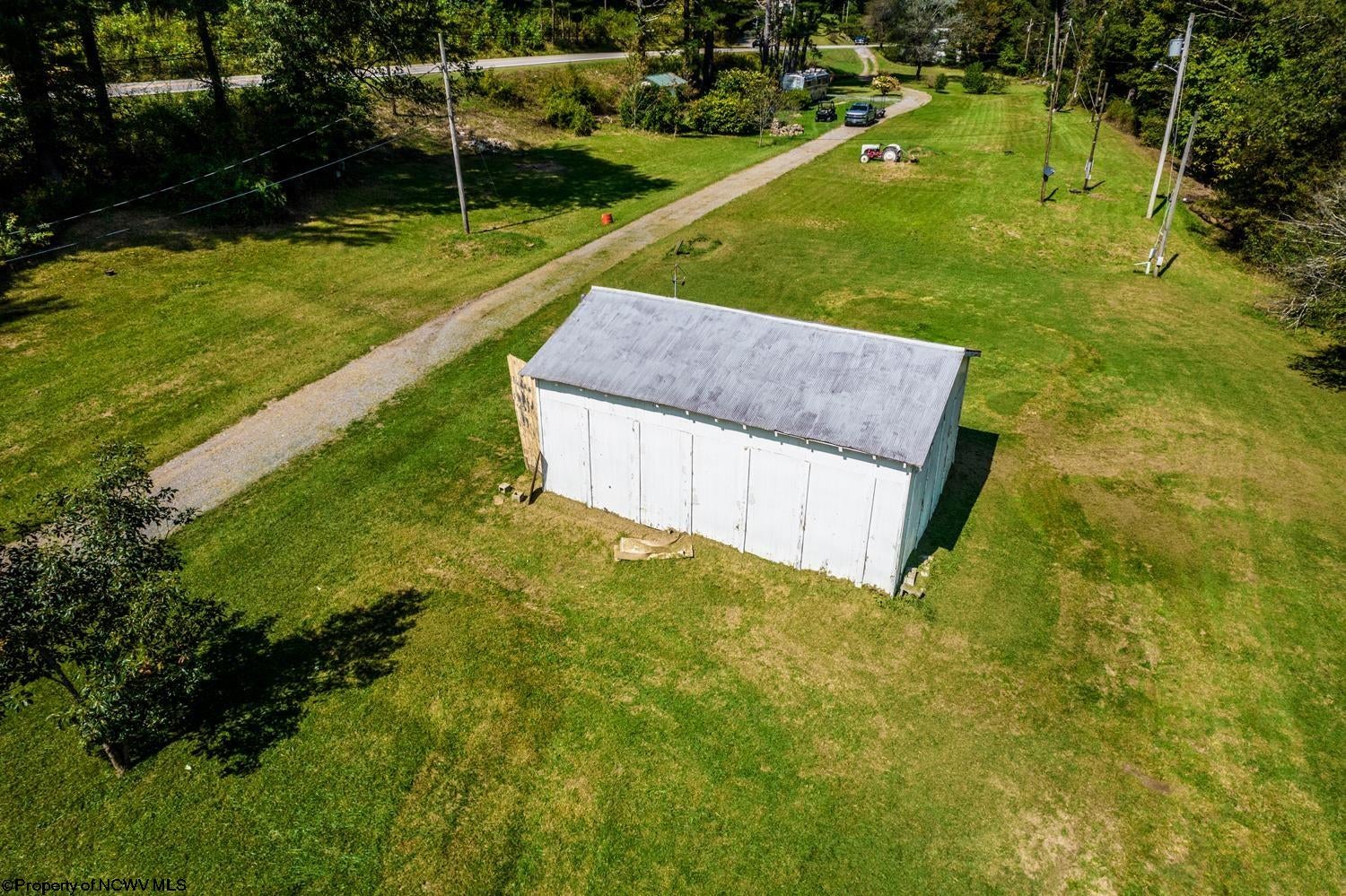 26 Pinewood Loop Webster Springs, WV 26288 - Photo 5 of 23 Gallery Image 5