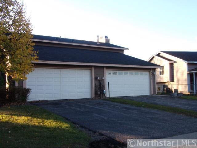 4437 Cinnamon Ridge Circle Eagan, MN 55122 - Photo 2 of 11 Gallery Image 2