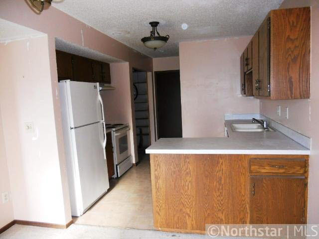 4437 Cinnamon Ridge Circle Eagan, MN 55122 - Photo 3 of 11 Gallery Image 3