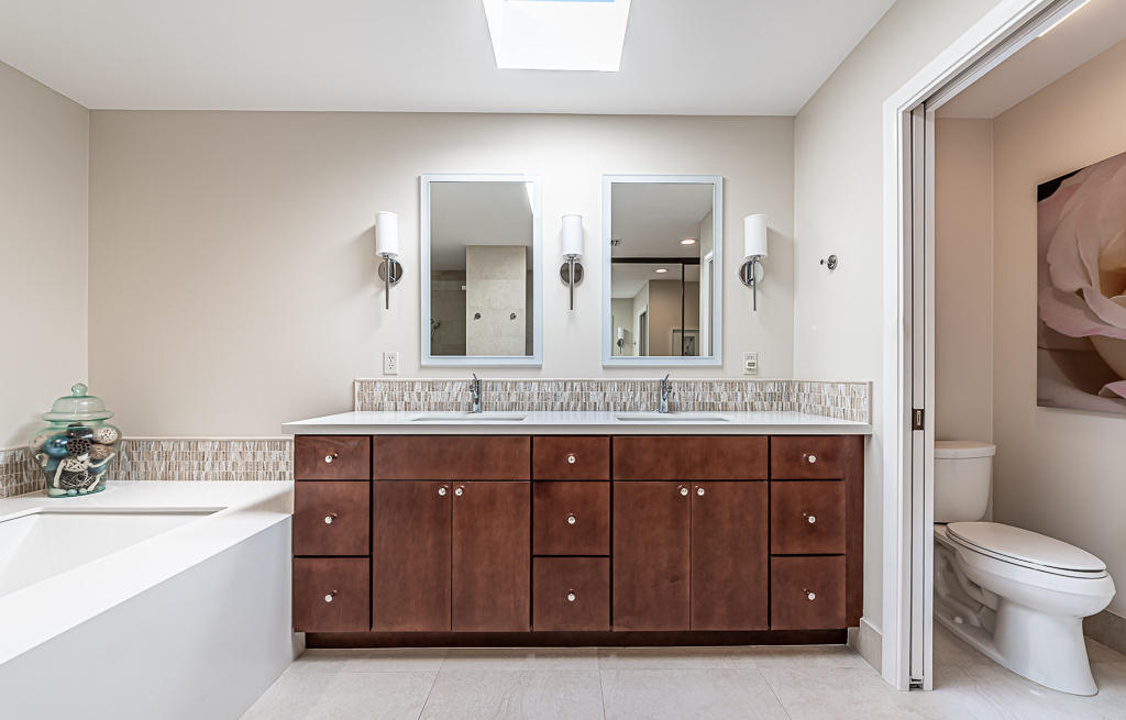 365 River Edge Road Jupiter, FL 33477 - Photo 27 of 47 Master bath