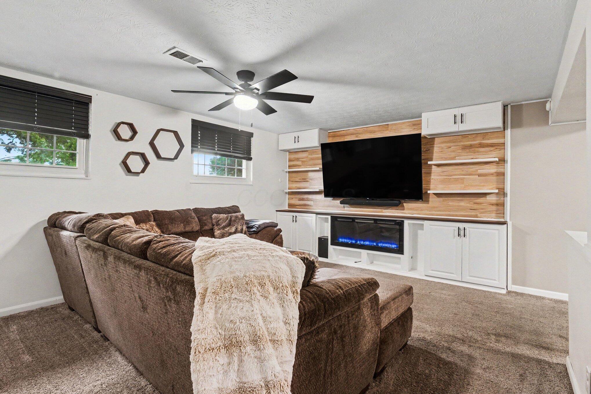 1759 River Bend Road Columbus, OH 43223 - Photo 19 of 32 019_file_9698