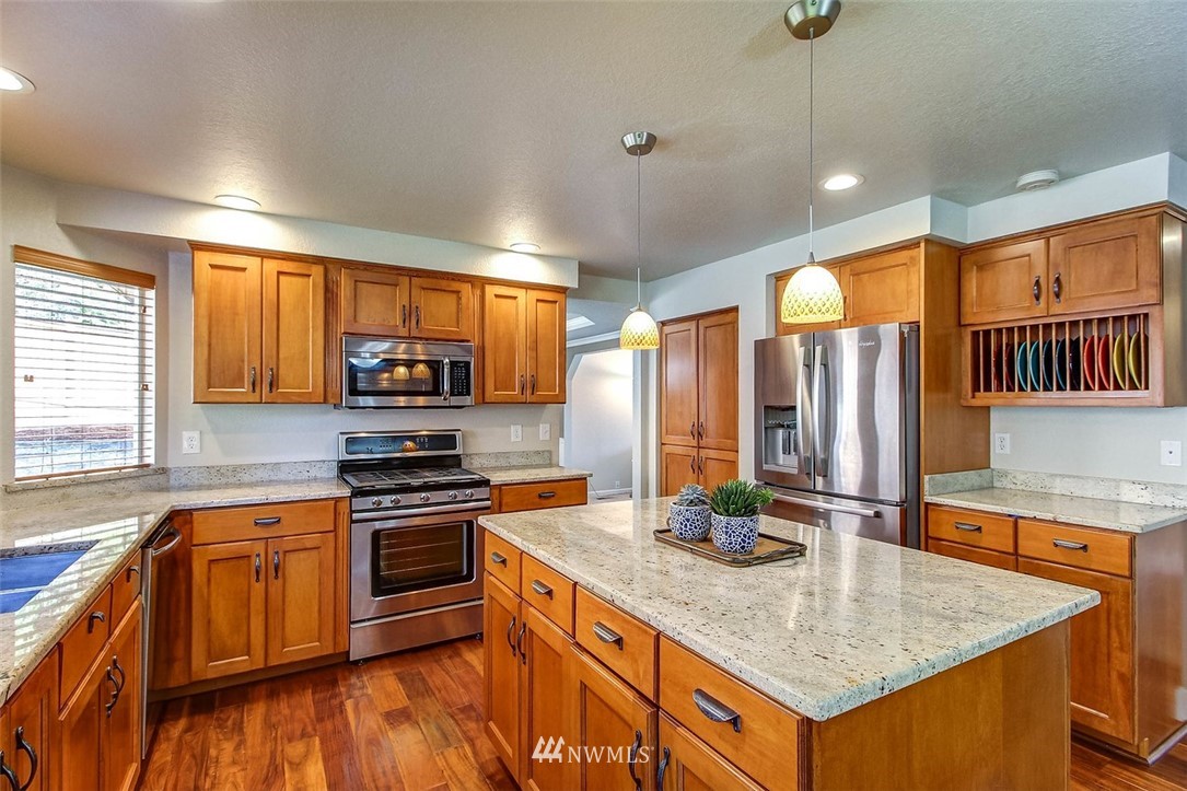 521 225th Place Southeast Bothell, WA 98021 - Photo 4 of 25
