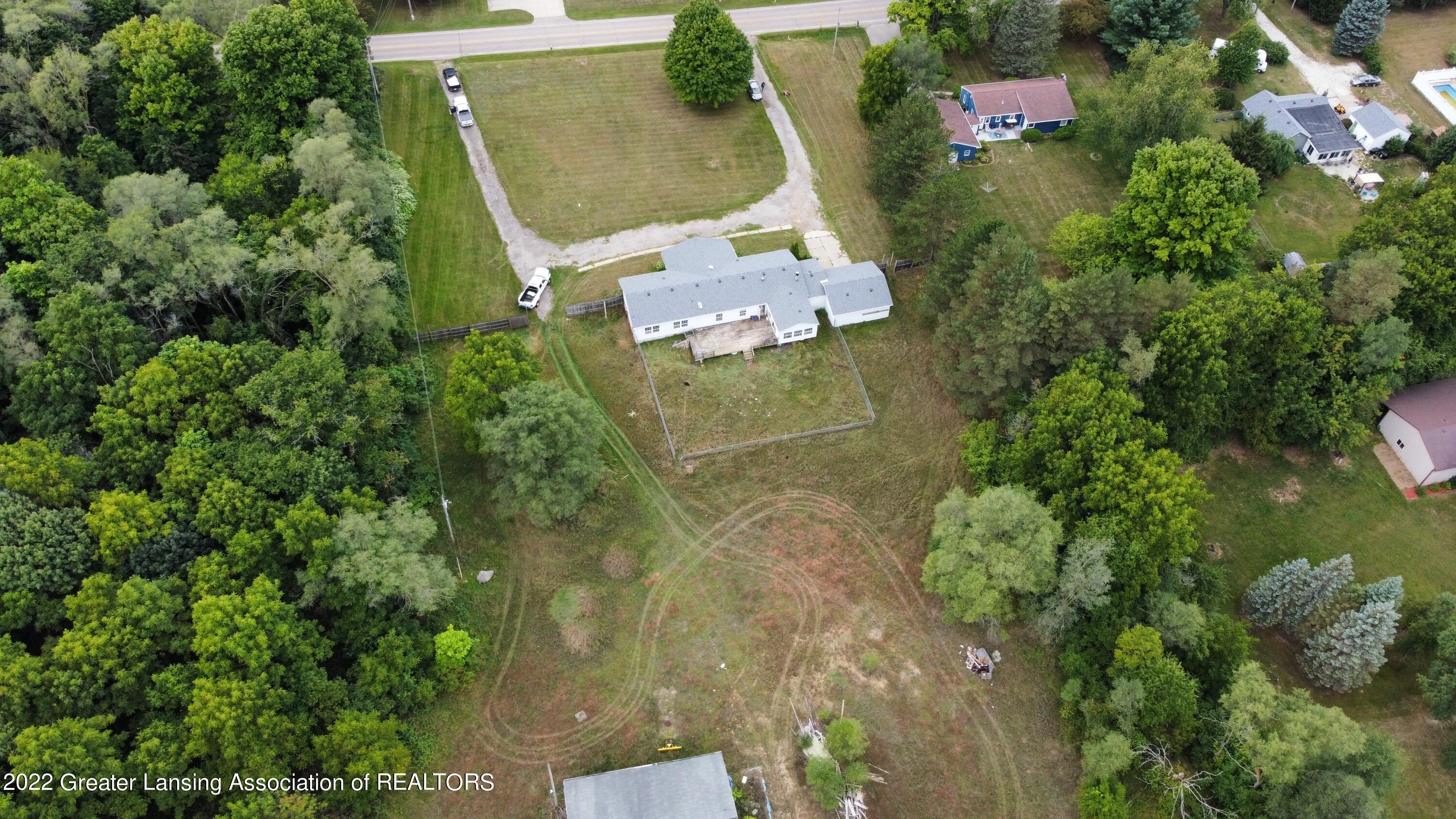 2692 Pine Tree Road Holt, MI 48842 - Photo 48 of 48 RemoteMediaFile_6554590_0_2022_09_06_15_