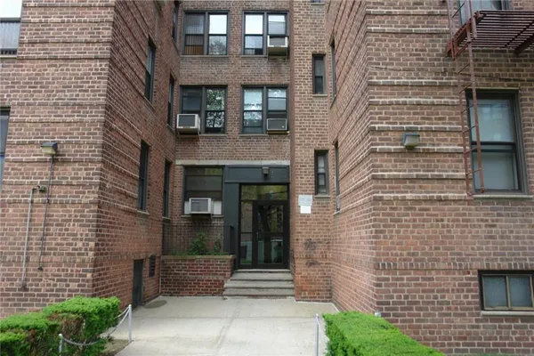 $159,000 | 3021 Avenue Z, Unit 2G | Sheepshead Bay