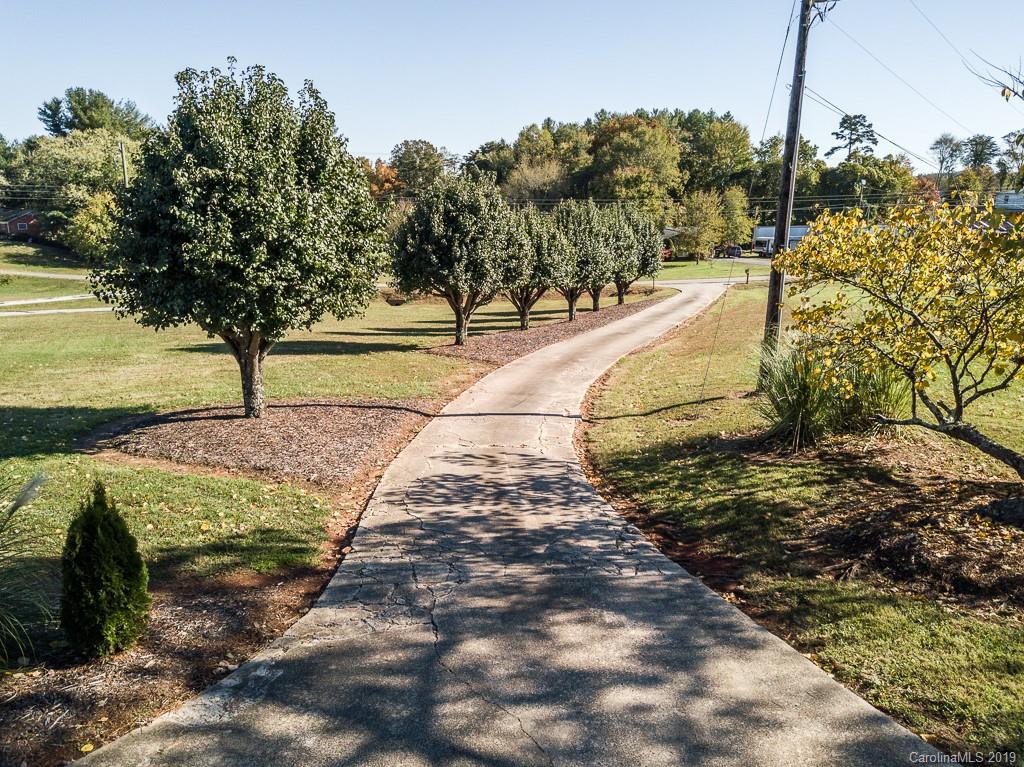 7251 Rhodhiss Road Connelly Springs, NC 28612 - Photo 2 of 36 Gallery Image 2