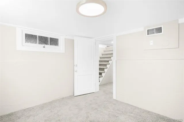 a view of a livingroom with an empty space