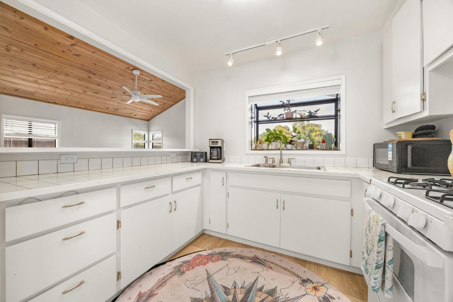 460 Rodriguez Street Santa Cruz, CA 95062 - Photo 24 of 37