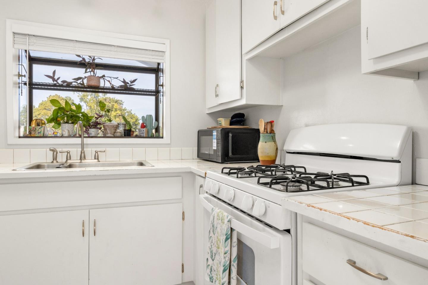 460 Rodriguez Street Santa Cruz, CA 95062 - Photo 25 of 37