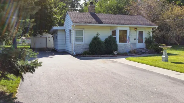 $215,000 | 5332 Riverview Road, Minneapolis, MN 55417