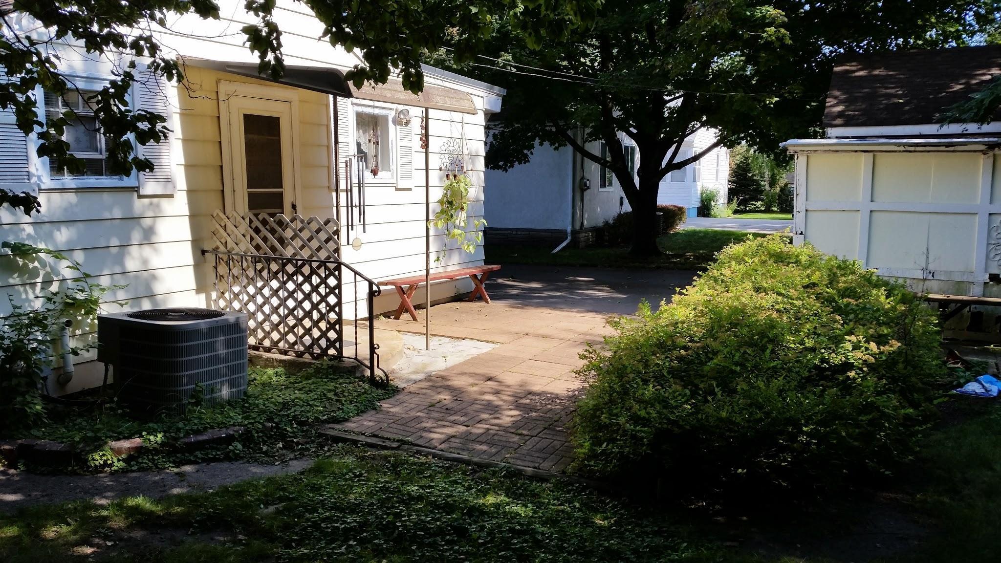 5332 Riverview Road Minneapolis, MN 55417 - Photo 2 of 6