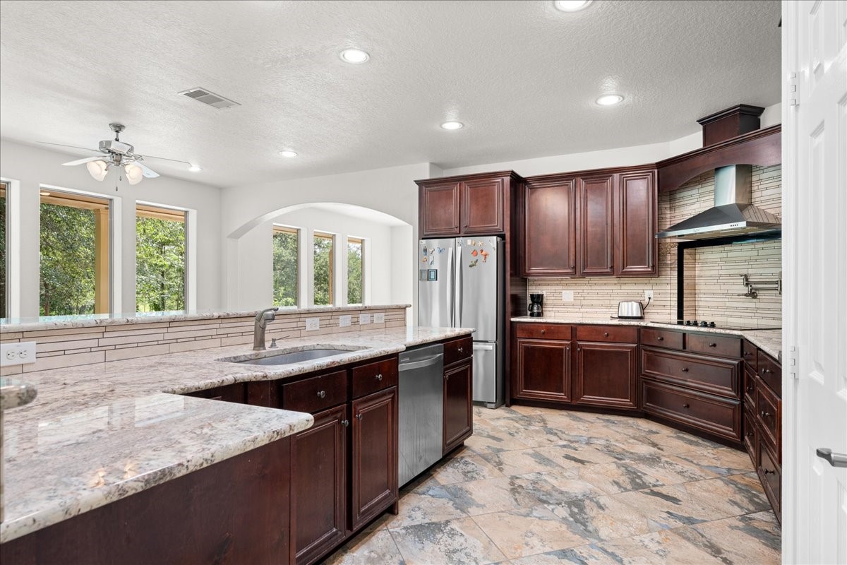 7750 Rolling Creek Road Burton, TX 77835 - Photo 19 of 42