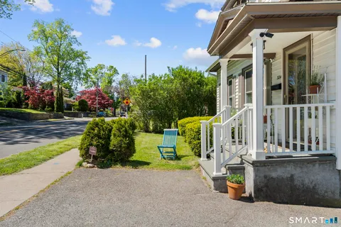 $599,000 | 324 Villa Avenue, Fairfield, CT 06825