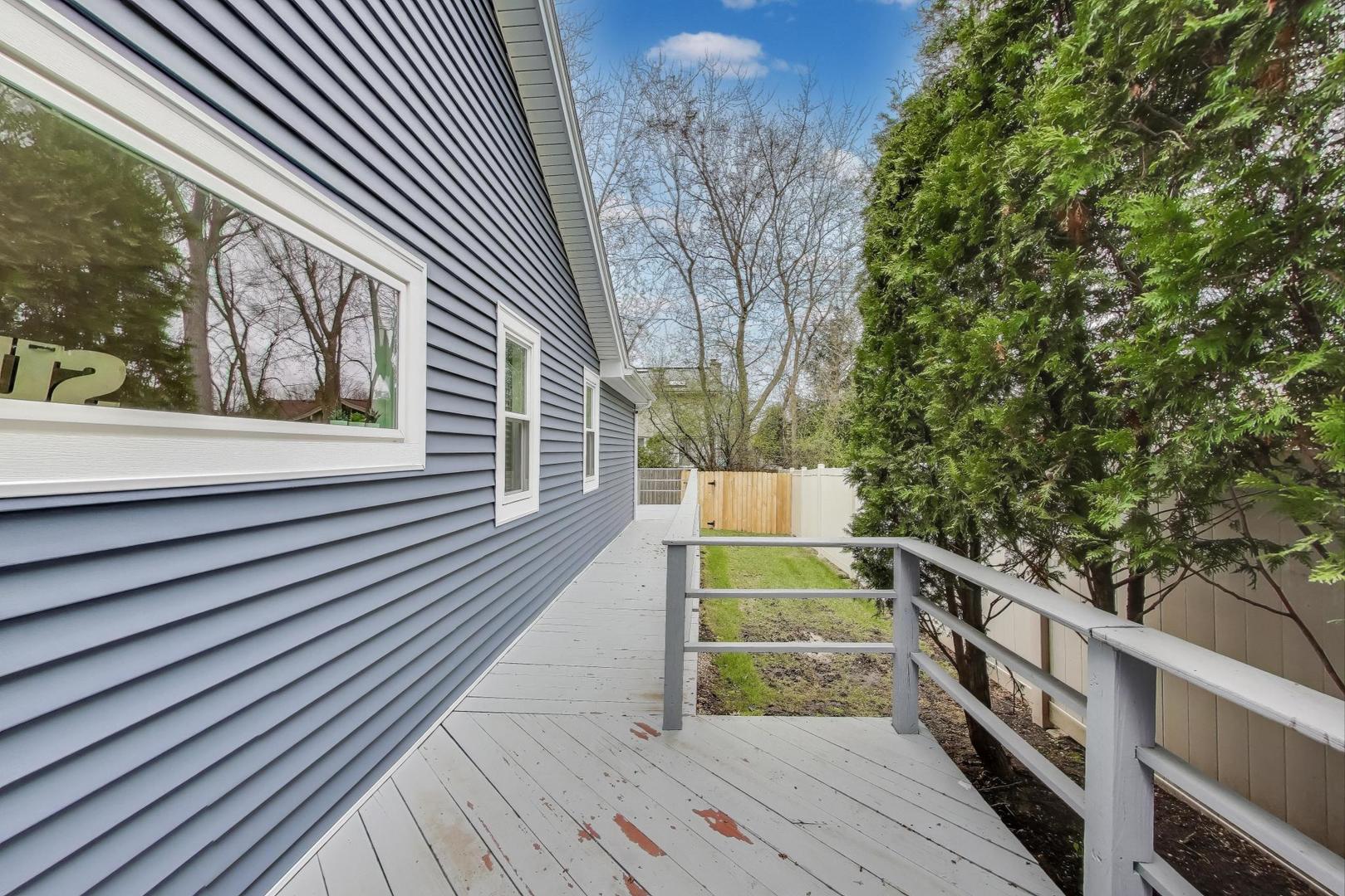1344 Southwind Drive Northbrook, IL 60062 - Photo 33 of 39 a view of stairs and wooden floor