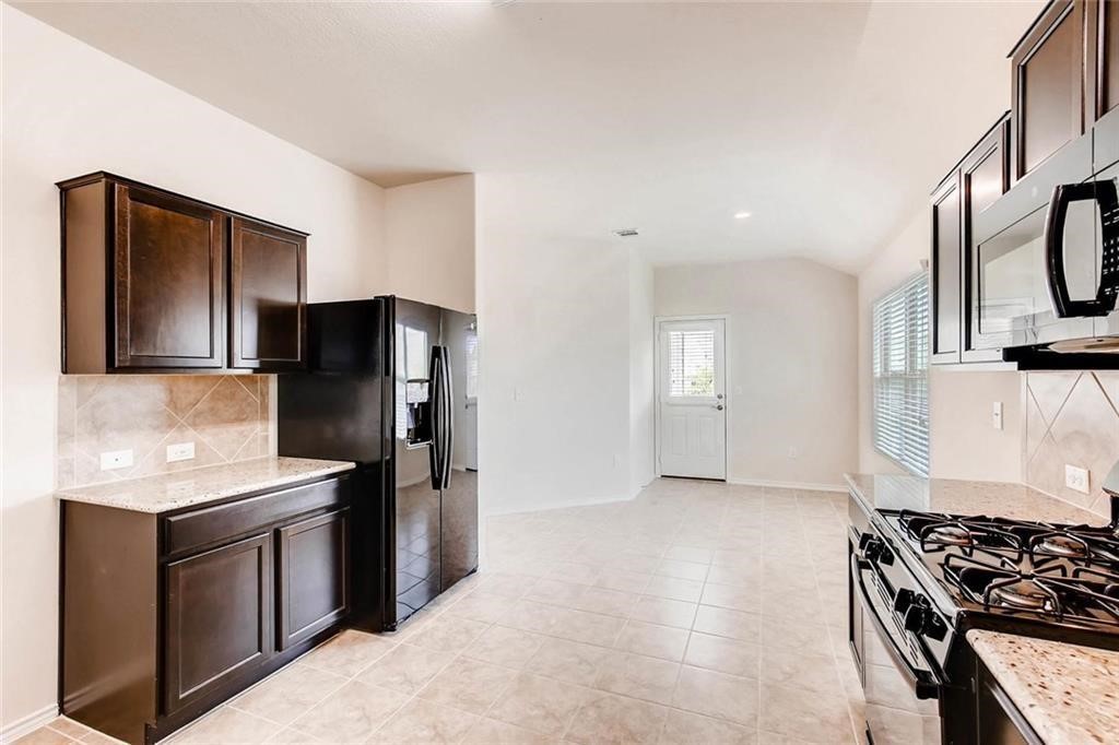 10021 Gertrudis Loop Austin, TX 78747 - Photo 5 of 13