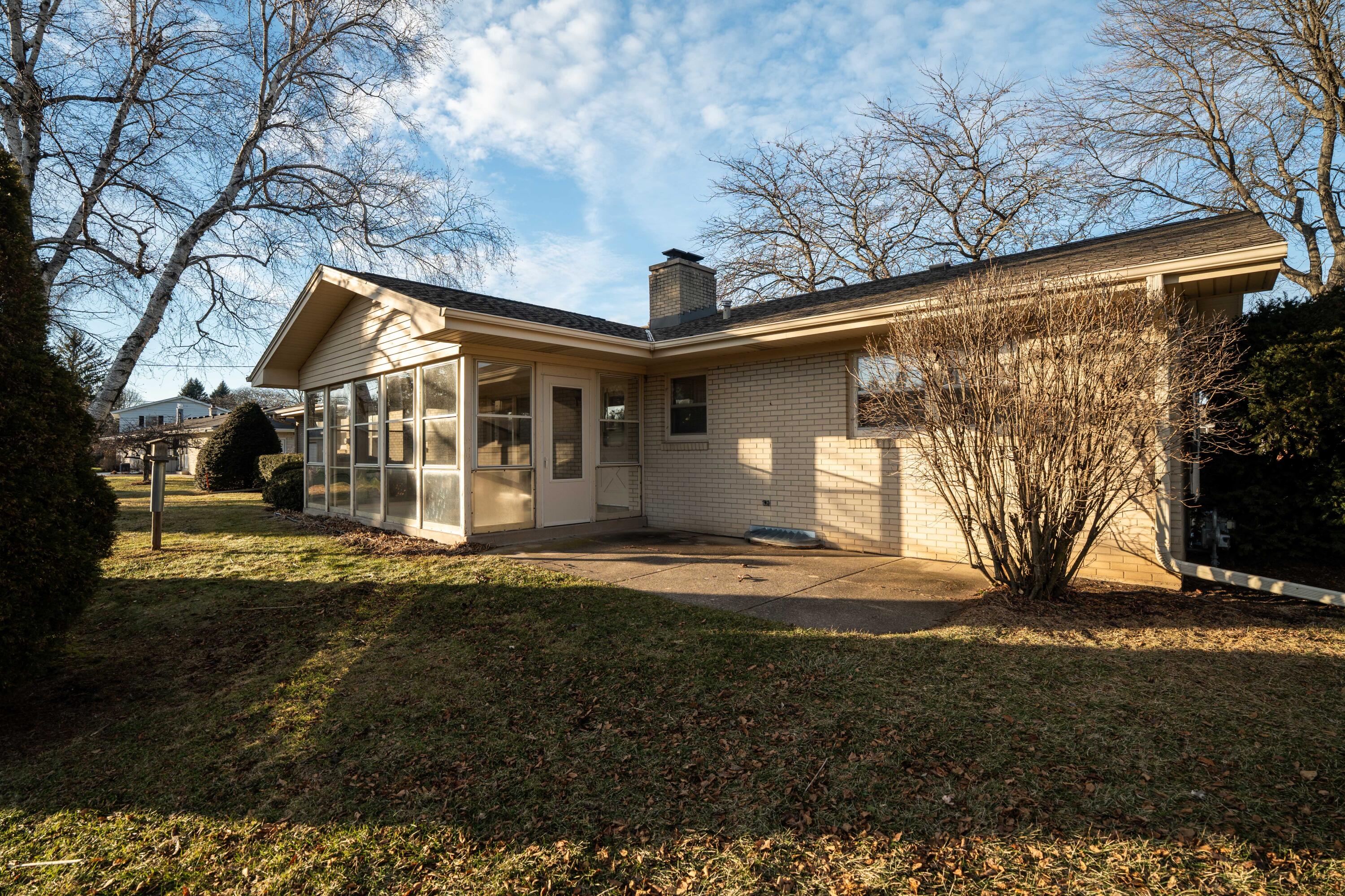 207 Old Pine Circle Wind Point, WI 53402 - Photo 17 of 23 Rear View
