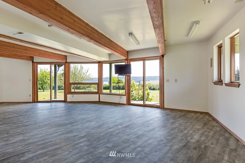 2079 Arnold Road Coupeville, WA 98239 - Photo 18 of 25 Gallery Image 18