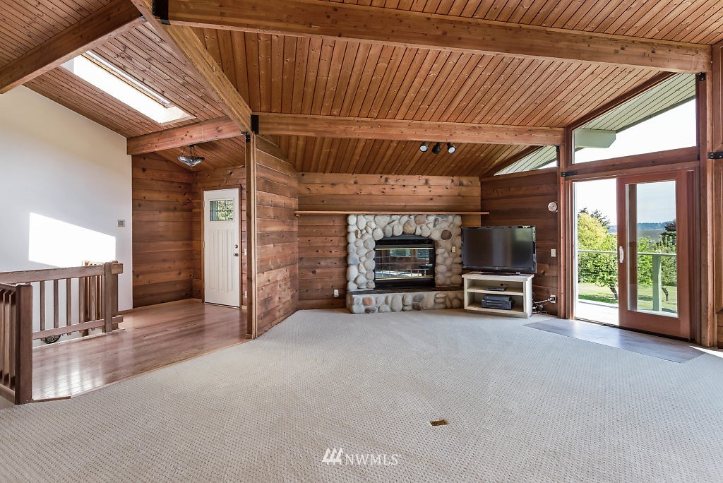 2079 Arnold Road Coupeville, WA 98239 - Photo 8 of 25 Gallery Image 8
