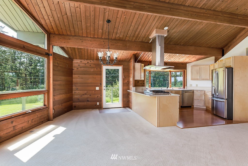 2079 Arnold Road Coupeville, WA 98239 - Photo 10 of 25 Gallery Image 10