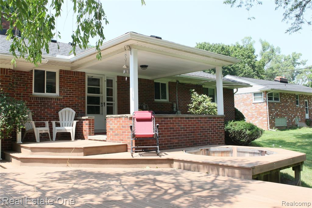 483 Rochdale Drive South Rochester Hills, MI 48309 - Photo 8 of 36