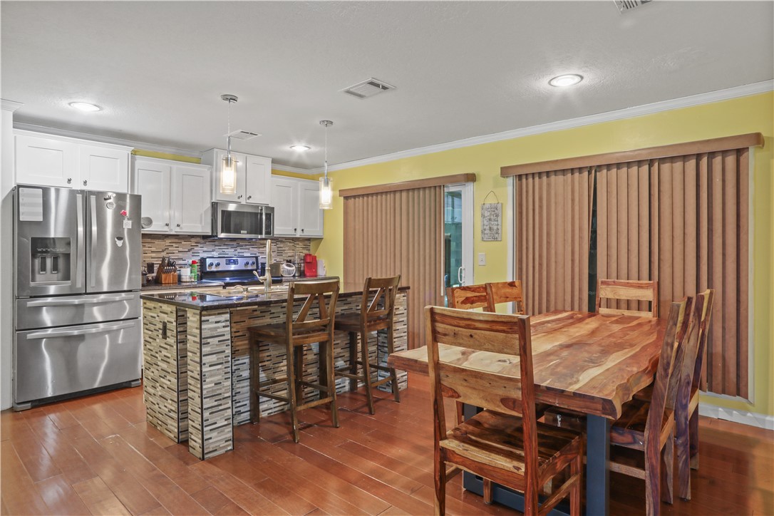 694 Overstreet Road Jesup, GA 31546 - Photo 6 of 23 kitchen
