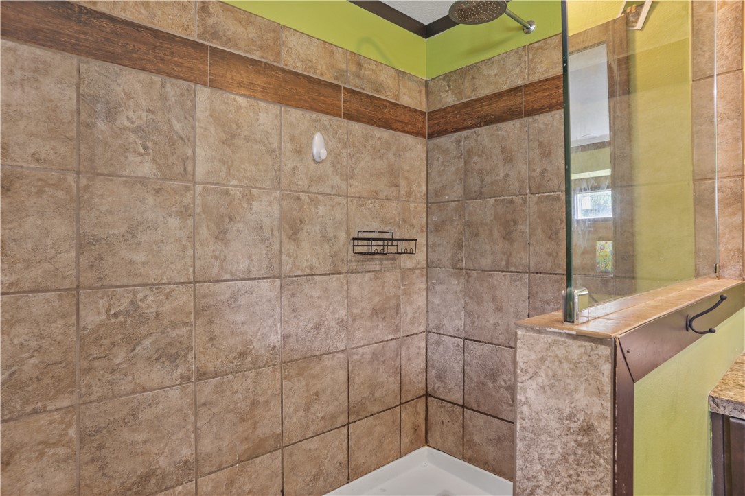 694 Overstreet Road Jesup, GA 31546 - Photo 10 of 23 Walk in Tile Shower