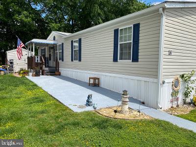 14 Thomas Lane Sparrows Point, MD 21219 - Photo 4 of 26