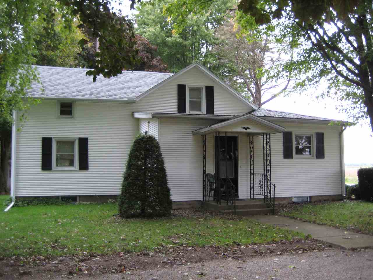 8903 Iris Road Plymouth, IN 46563 - Photo 1 of 13 Gallery Image 1