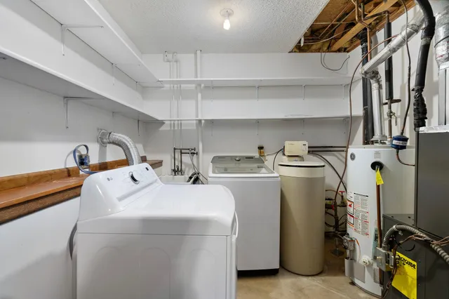 $309,900 | 1595 Wayzata Boulevard, Unit F, Long Lake, MN 55356